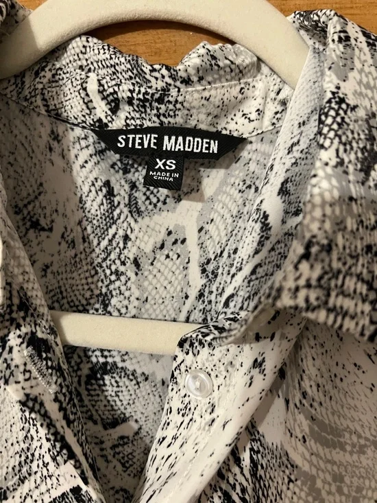 Steve Madden White and Black Snake-Print Maxi Wrap Dress - Picture 2 of 4